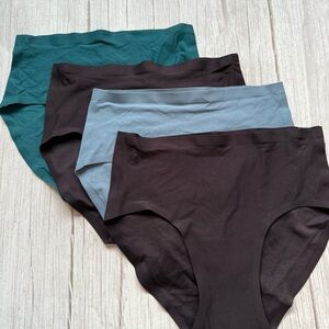 New CHANTELLE 2644 Set Of 4 Soft Stretch Seamless Hipster Panty One size